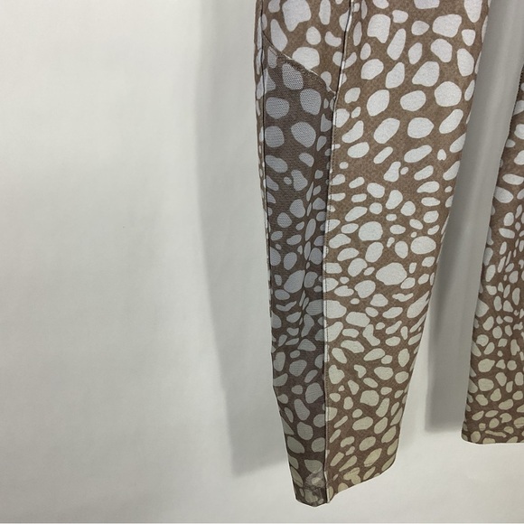 Peloton X WITH Leopard Ombre Leggings Size Medium - Picture 4 of 9